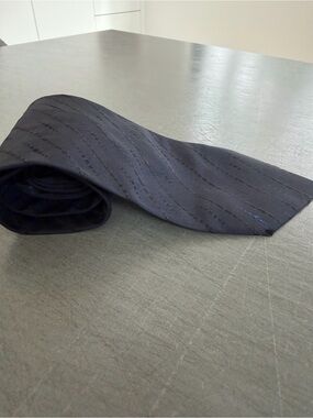 Hugo Boss Dark Navy Textured Stripe Silk Tie